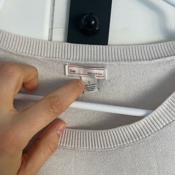 Gap Cream Large Sweater Shirt - Picture 2 of 5